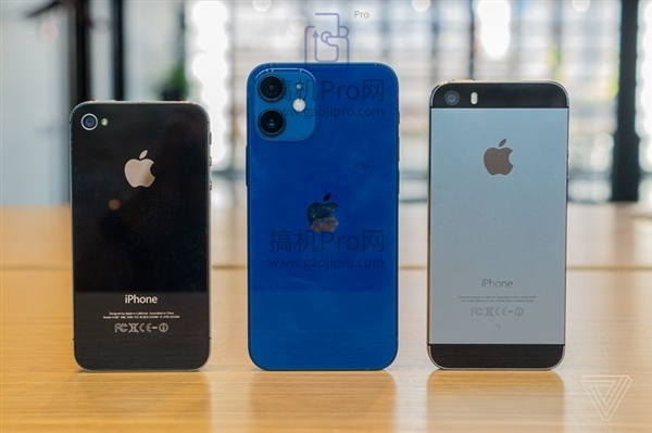 iphone12mini和iphone7大小对比